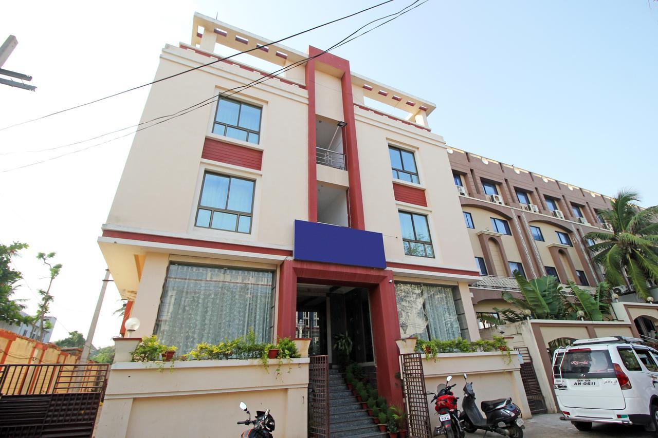 Oyo 7680 Park Lagoon Hotel Puri Buitenkant foto