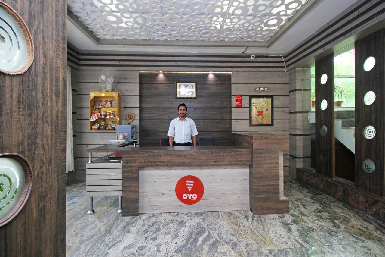 Oyo 7680 Park Lagoon Hotel Puri Buitenkant foto